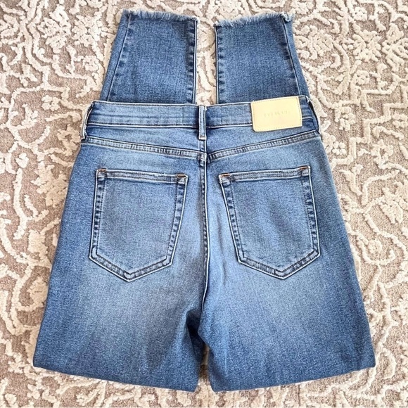 Everlane The High Rise Skinny Ankle Distressed Jean - Picture 9 of 12